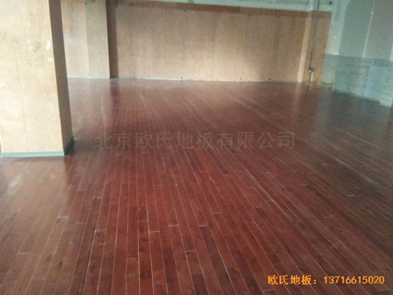 �R���w���赸�W(xu��)У�\��ľ�ذ尲�b����4