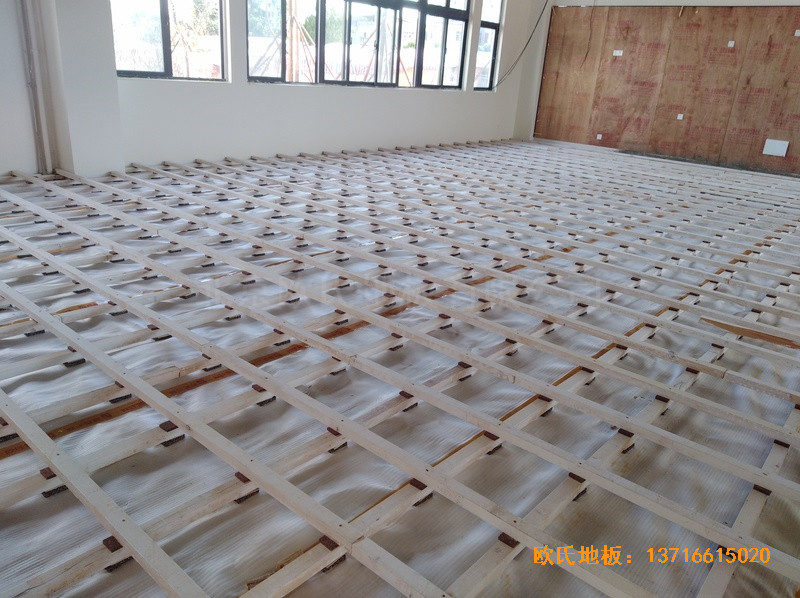 �����߼ҠI����С�W(xu��)�@���^�w��ľ�ذ尲�b����1